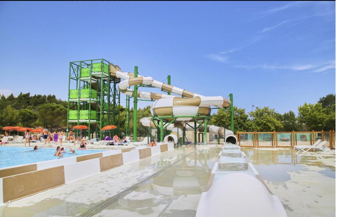 נרבון Mobil-Home 6 Personnes - Camping La Falaise 4* / Piscine / Club Enfants / Spa / Restaurant / Animations מראה חיצוני תמונה